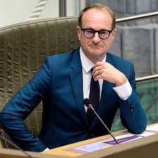 minister van onderwijs